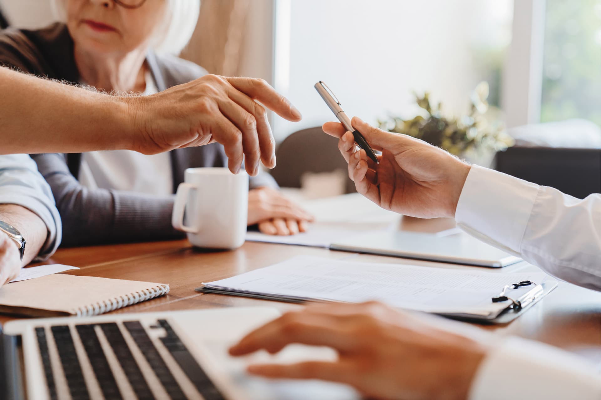 ¿Quieres contratar un seguro de decesos?